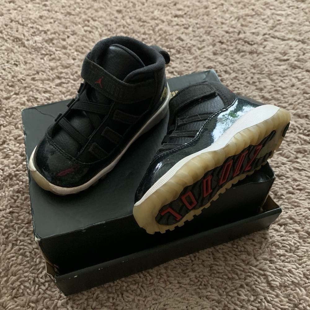 Jordan 11 Retro size 7 toddler